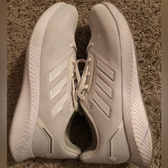 Adidas women shoes - Picture 1 of 7